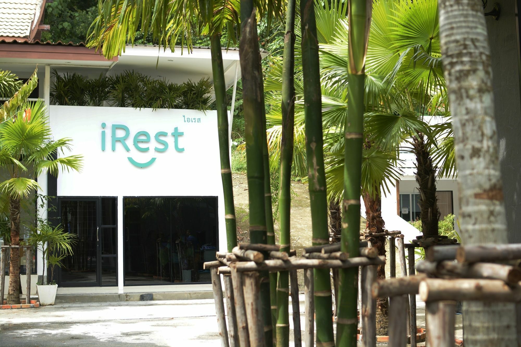 Hostel Irest Ao Nang Seafront Exteriér fotografie