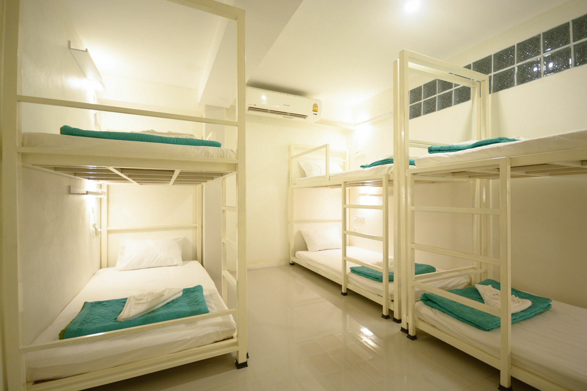 Hostel Irest Ao Nang Seafront Exteriér fotografie